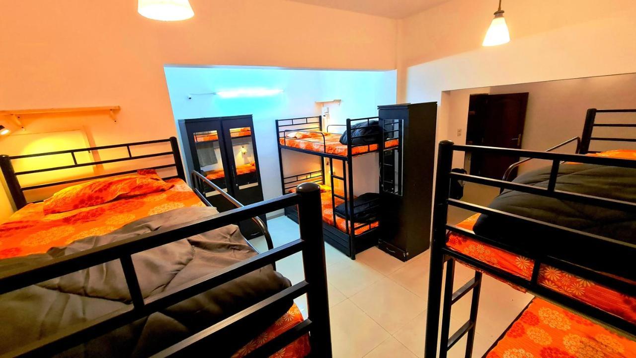 פונה Lifespace- Spacious Hostel In A Luxurious Villa מראה חיצוני תמונה